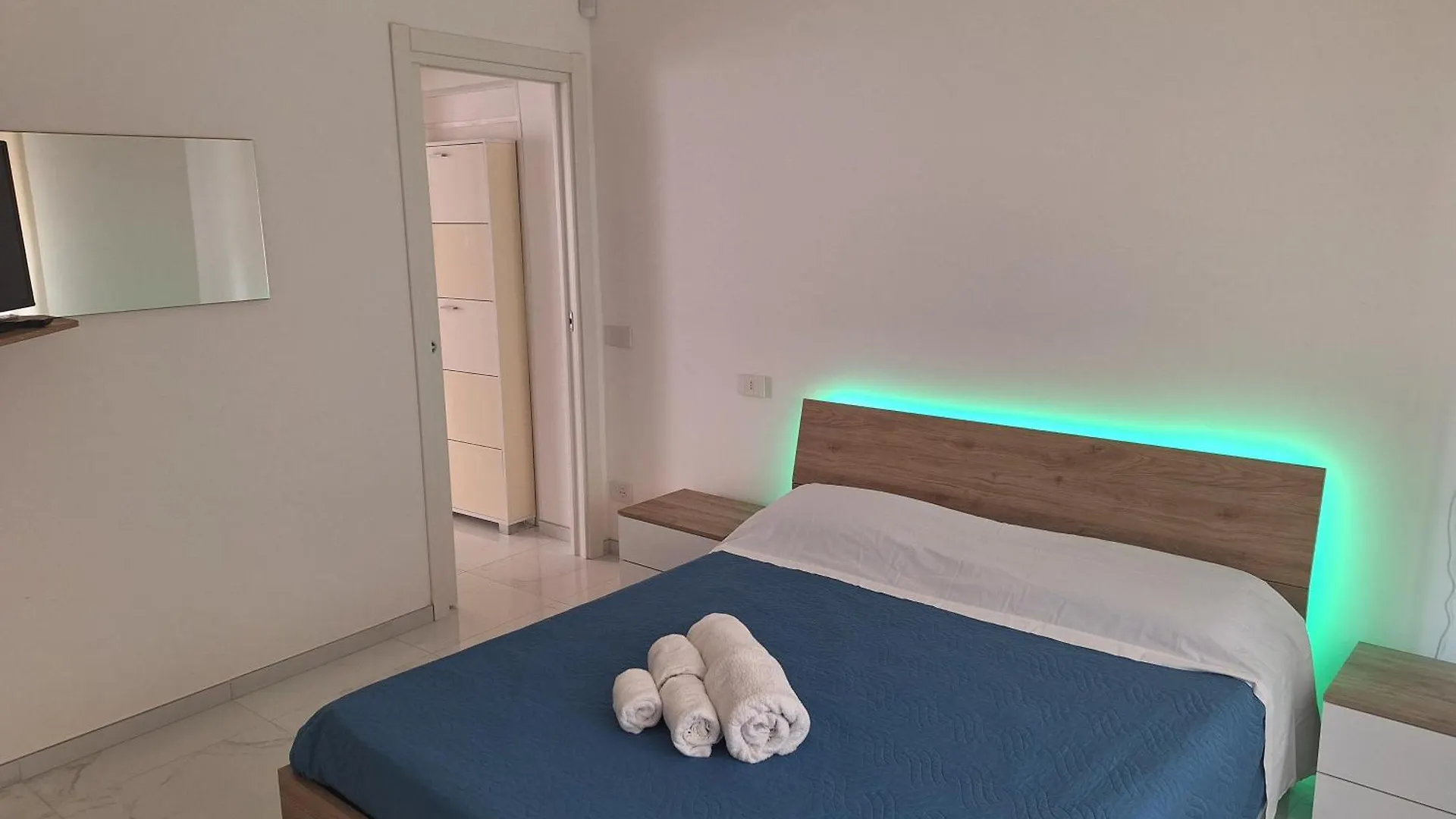 Appartamento Al Piano Terra Con Ingresso Indipendente, Vicinissimo Al Mare Rimini